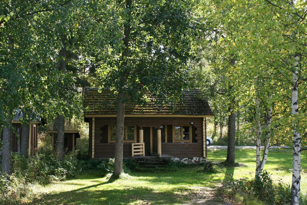 Bed and Breakfast Paksuniemen Majatalo Rääkkylä Exterior foto